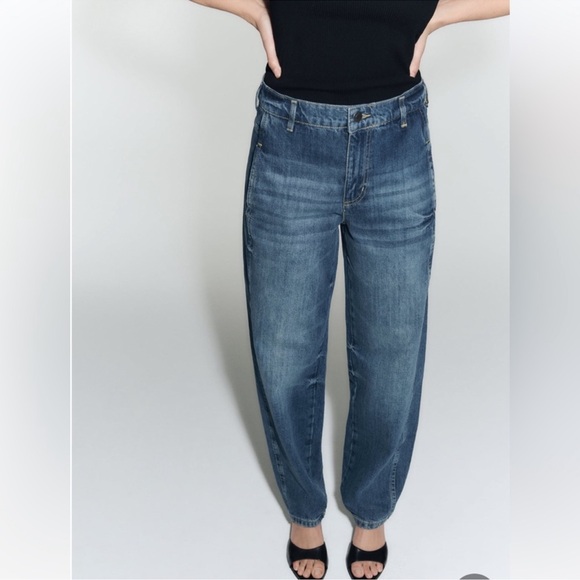 *NWT - ZARA ZW MID-RISE BALLOON MILA JEANS - Picture 5 of 12